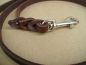 Preview: Fettlederleine mit Haken & Handschlaufe 19mm breit