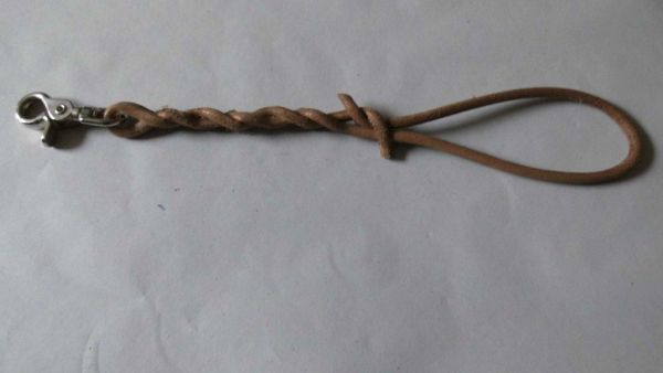 Kurzführer aus geflochtenem Rundleder